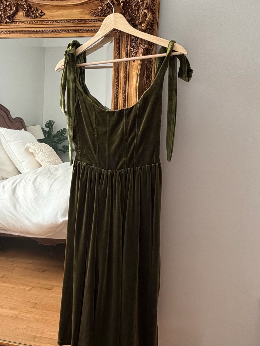 Olive Green Velvet Tie-Shoulder Women's Dress